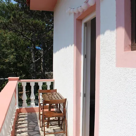 Gostinjska kuća House 3*